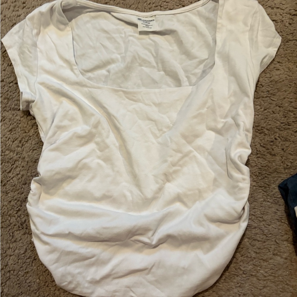 Women's White Scoop Neck Top